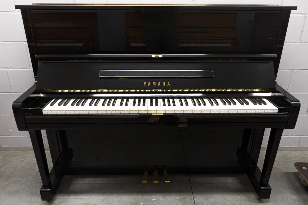 Yamaha U1